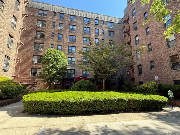 83-25 98th Street Street #6S, Woodhaven, NY 11421