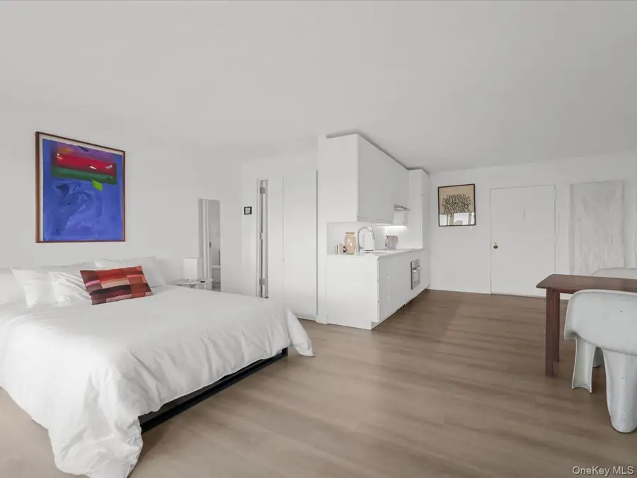 25-40 Shore Boulevard, Astoria, NY 11020 - #2