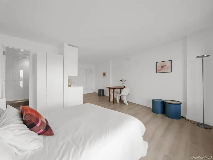25-40 Shore Boulevard, Astoria, NY 11020 - #3
