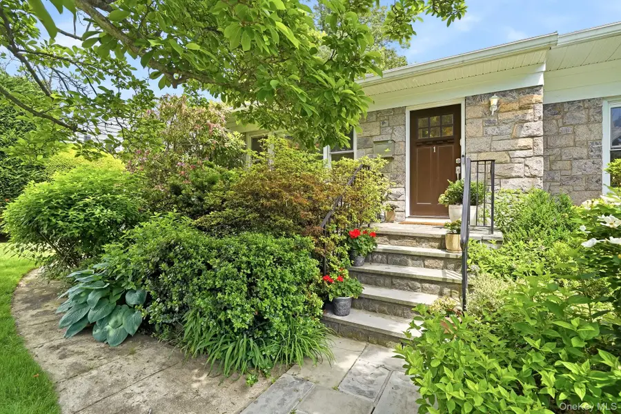 1 Pamela Lane, New Rochelle, NY 10804 - #2