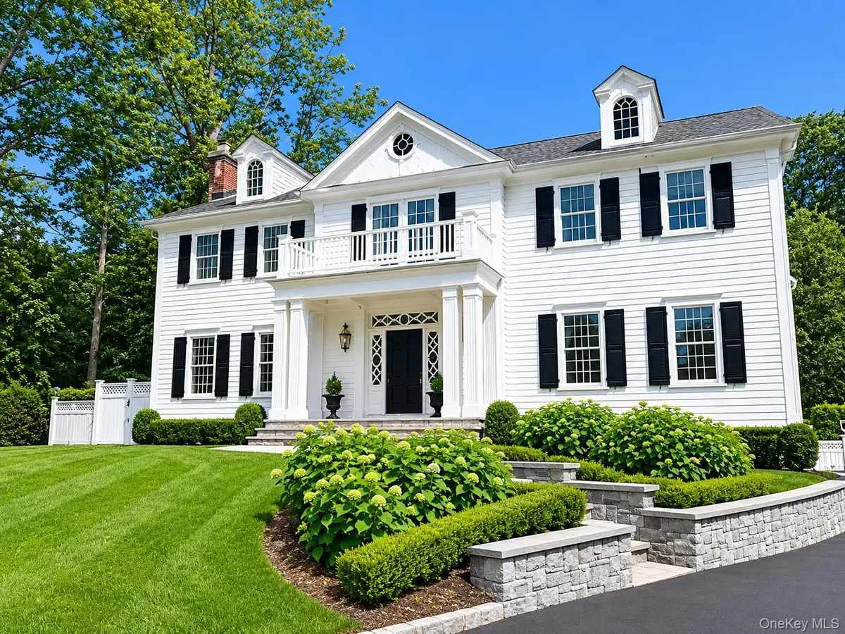 55 Plymouth Road, Manhasset, NY 11030 - #1
