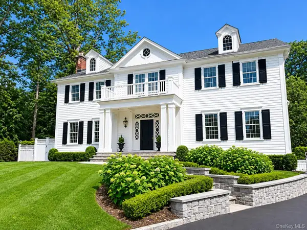 55 Plymouth Road, Manhasset, NY 11030