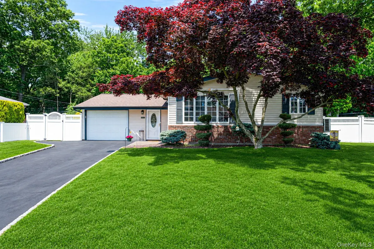 43 Dale Lane, Smithtown, NY 11787 - #1