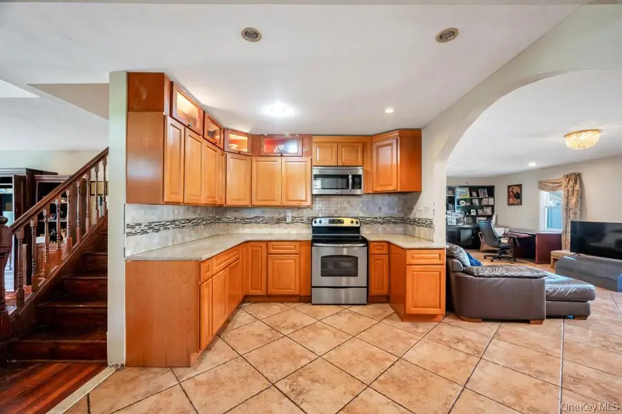 156 Shelter Lane, Levittown, NY 11756 - #2