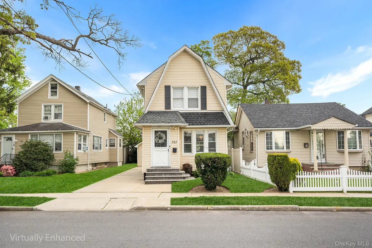 123 East Avenue, Valley Stream, NY 11580 - #1