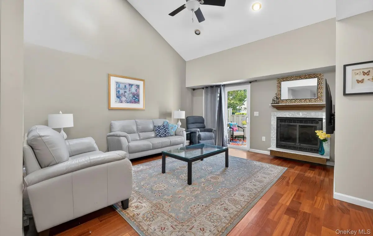 86 Hidden Ponds Circle, Smithtown, NY 11787 - #1