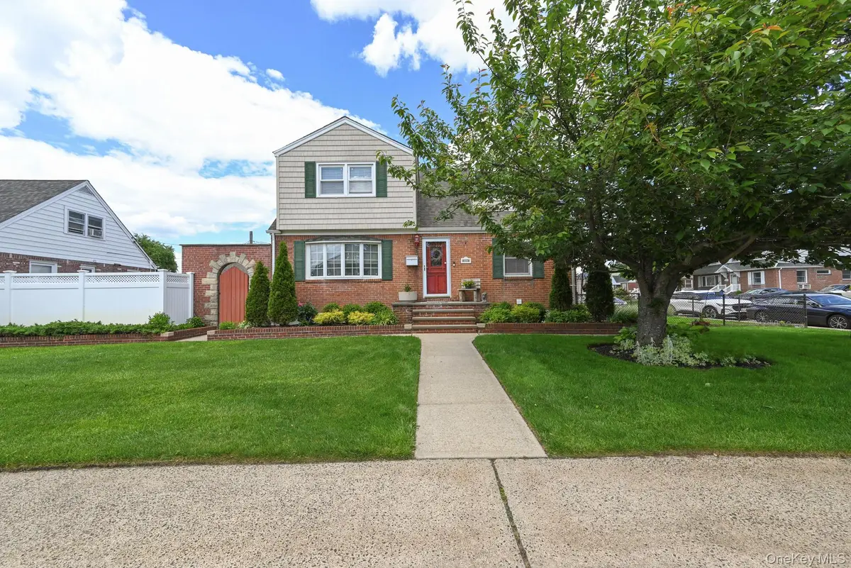 1006 Glen Drive, Franklin Square, NY 11010 - #1