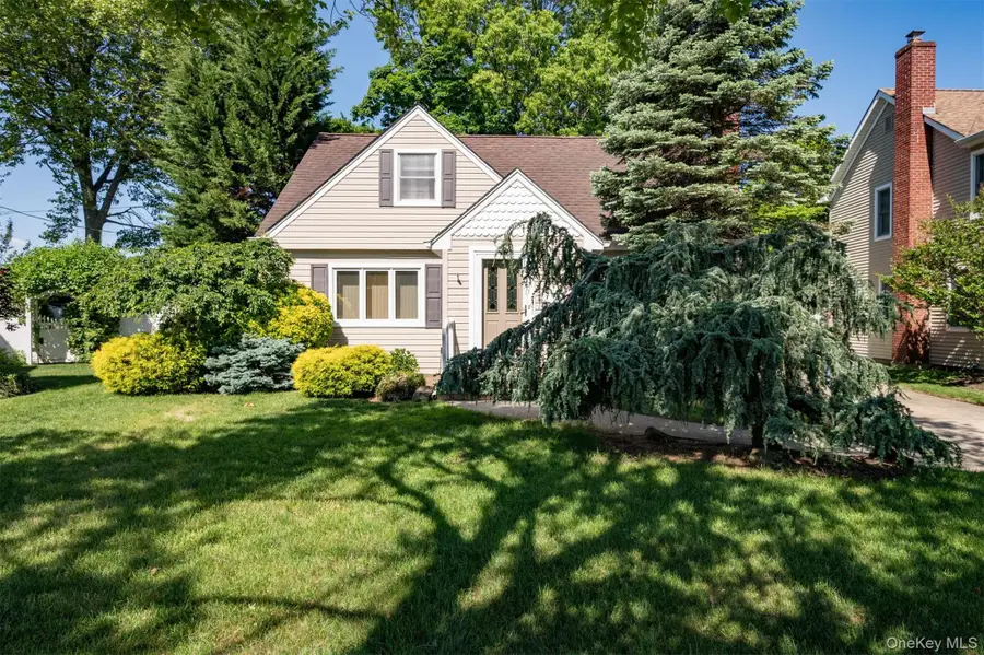 7 Briarcliff Drive, Merrick, NY 11566 - #2