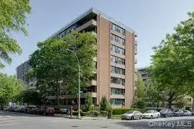 7-25 166 Street #6A, Beechhurst, NY 11357