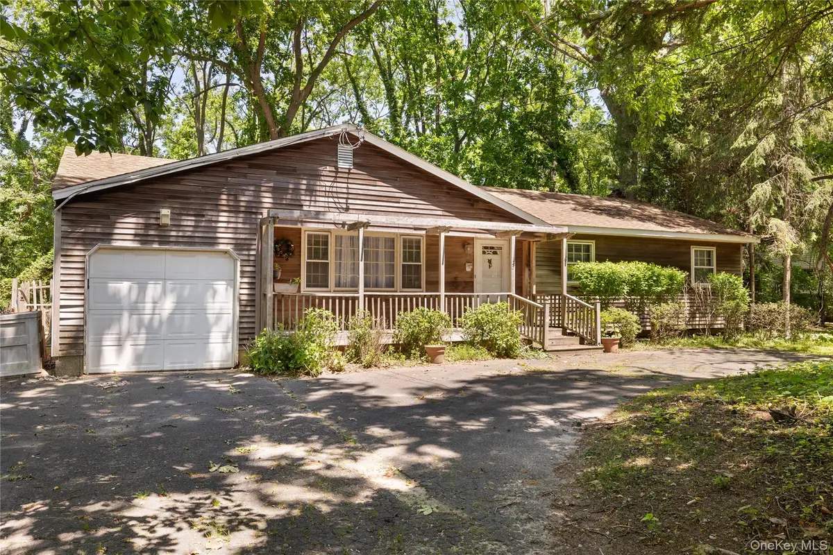 123 Lower Sheep Pasture Road, East Setauket, NY 11733 - #1
