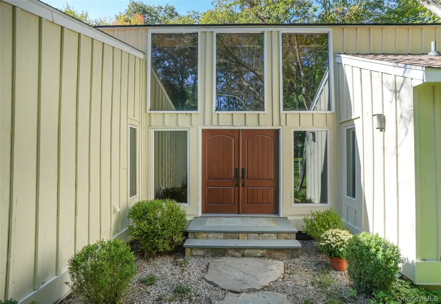 22 Peters Lane, Pound Ridge, NY 10576 - #3