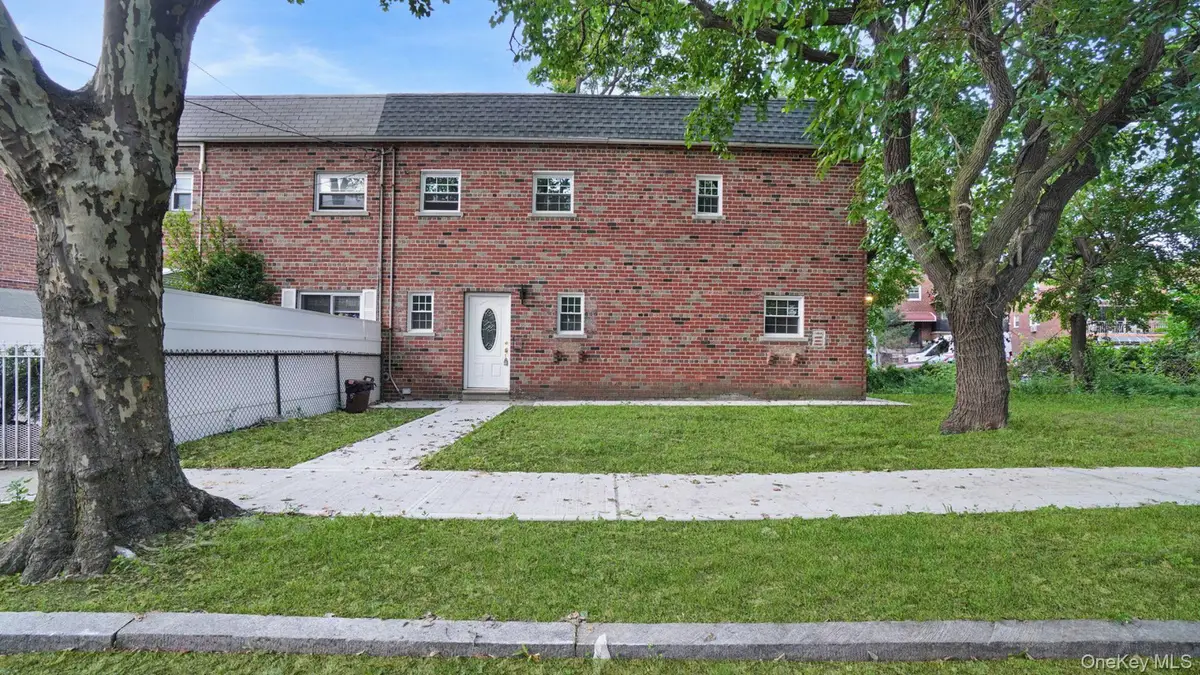 918 Throgs Neck Expwy, Bronx, NY 10465 - #1