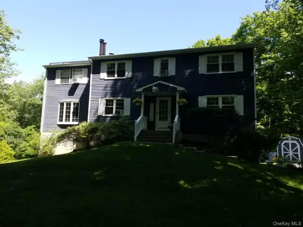 228 W Mombasha Road, Monroe, NY 10950