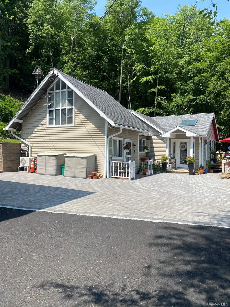 8 Highland Avenue, Haverstraw, NY 10927 - #2