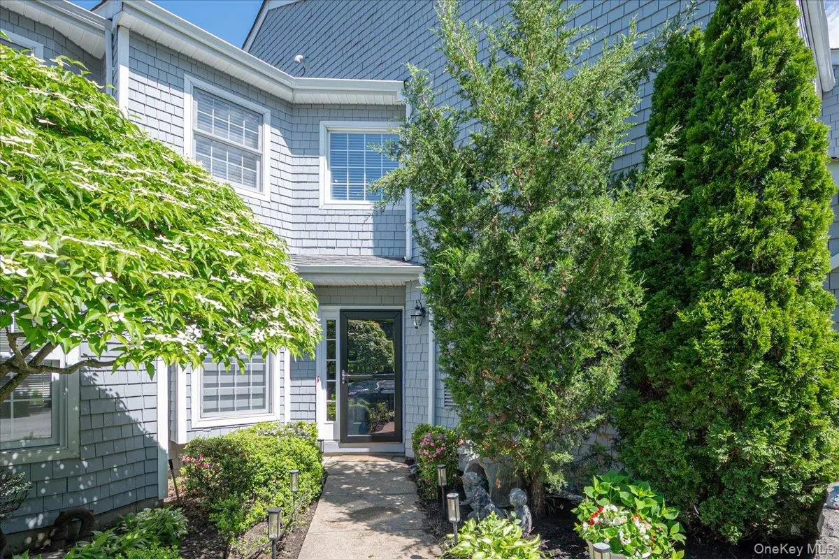 55 Lakebridge Drive S, Kings Park, NY 11754 - #1