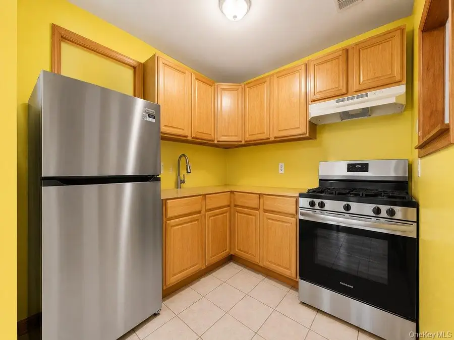 15316 112th Avenue, Jamaica, NY 11433 - #2