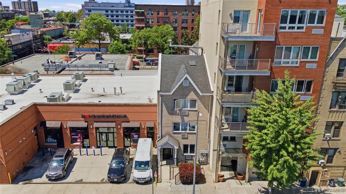 2011 Colonial Avenue, Bronx, NY 10461 - #1