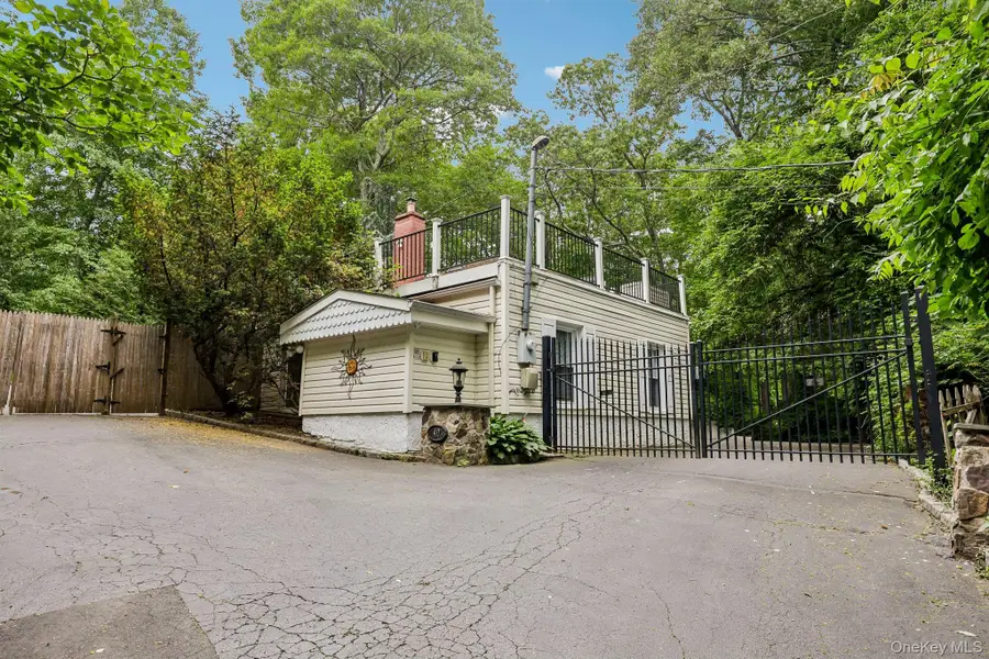 40 Timberpoint Drive, Northport, NY 11768 - #3