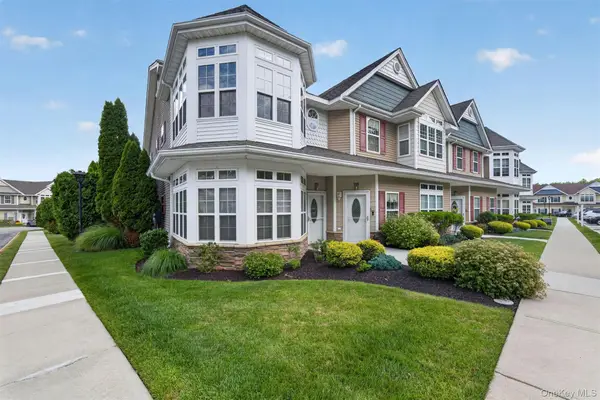 205 Egrets Landing #205, Carmel, NY 10512