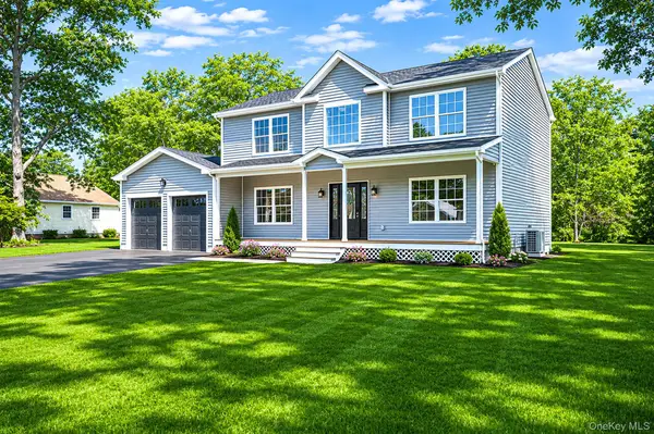 11 Henry Avenue, Ronkonkoma, NY 11779