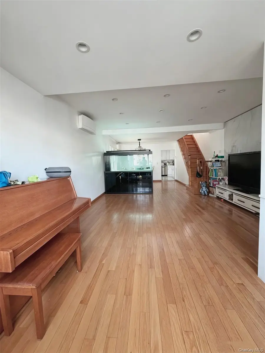 59-22 Parsons Boulevard, Fresh Meadows, NY 11365 - #2