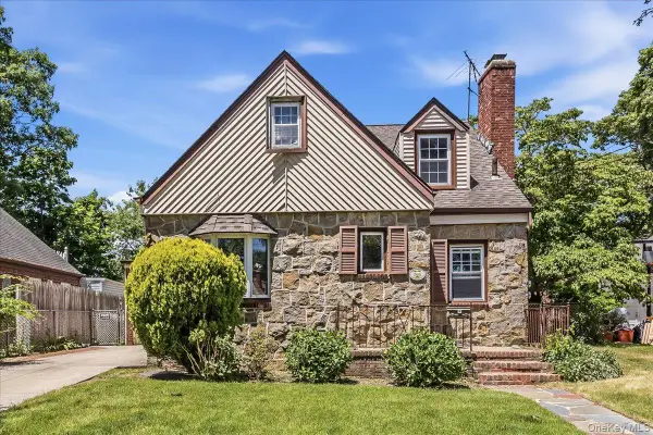 588 Adams Avenue, West Hempstead, NY 11552