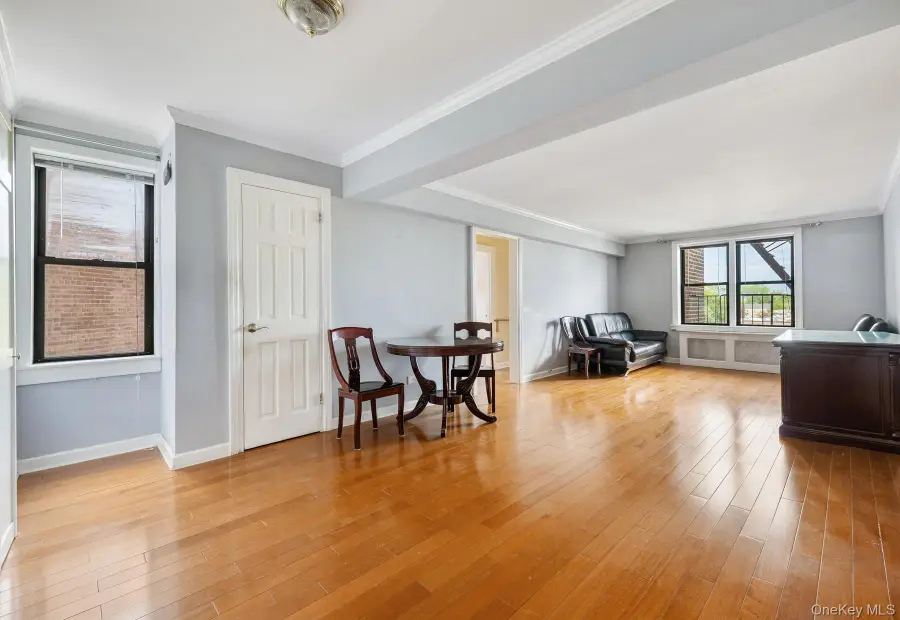 65-35 108 Street #D5, Forest Hills, NY 11375 - #2