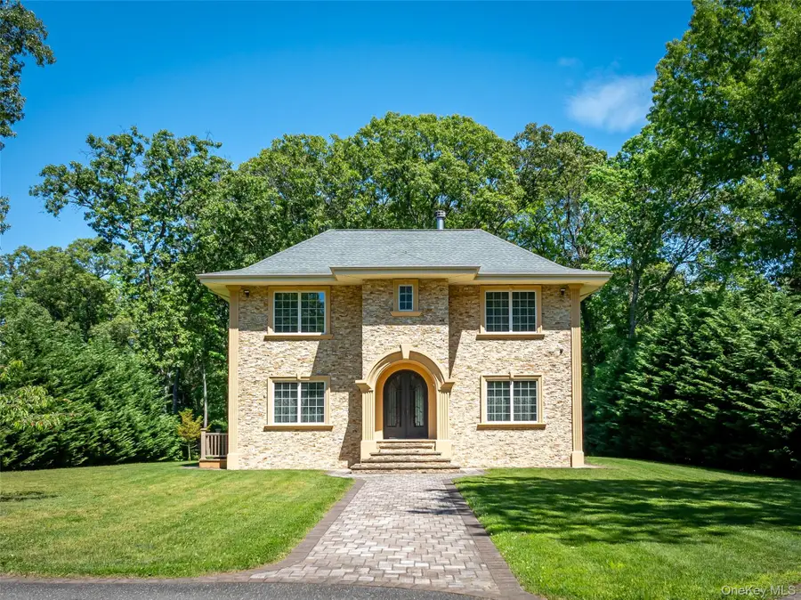 225 Old Willets Path, Smithtown, NY 11787 - #2