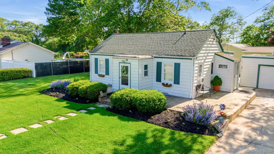 76 Hanrahan Avenue, Farmingville, NY 11738 - #2