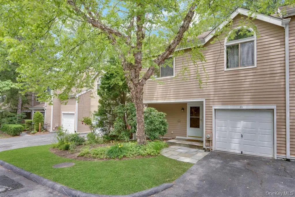 20 Waters Edge, Chappaqua, NY 10514 - #1