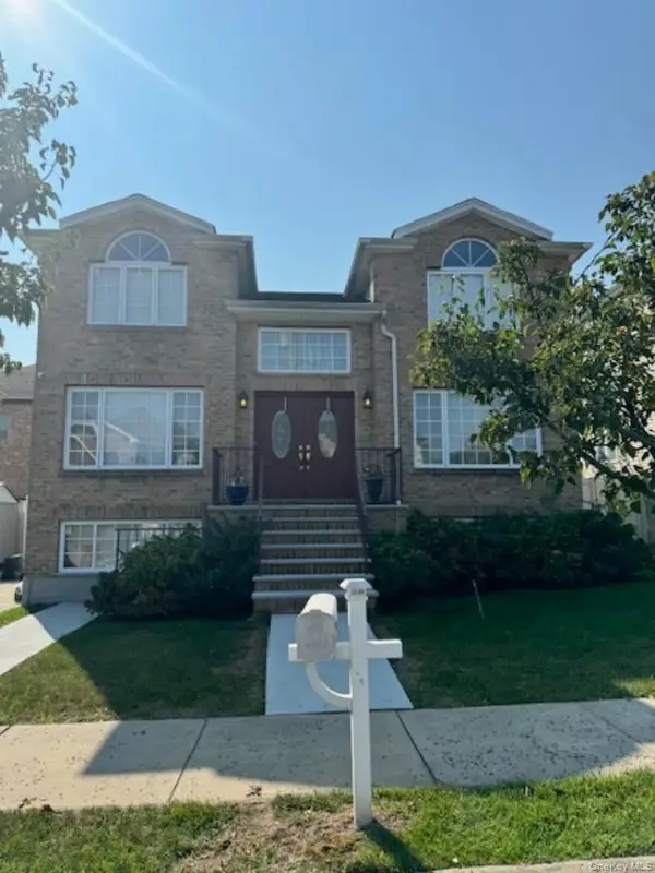 476 Darlington Avenue, Staten Island, NY 10309