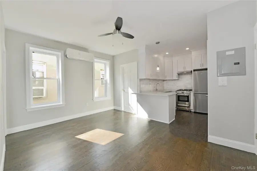 2370 26th Street #3 Family, Astoria, NY 11105 - #2