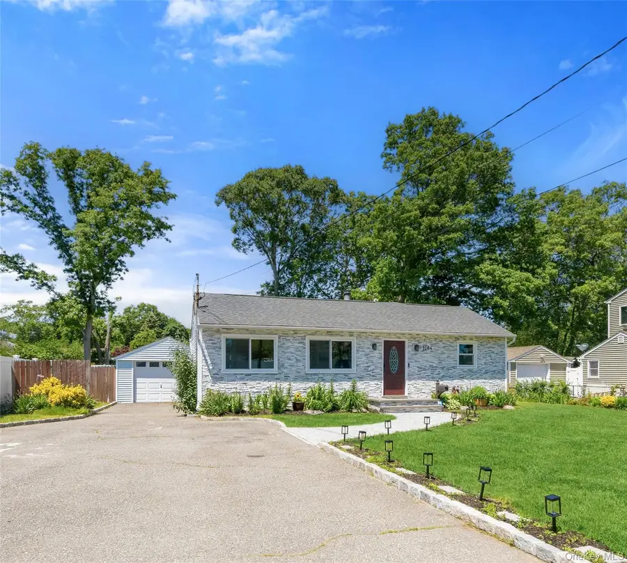 1084 Hyman Avenue, Bay Shore, NY 11706 - #3
