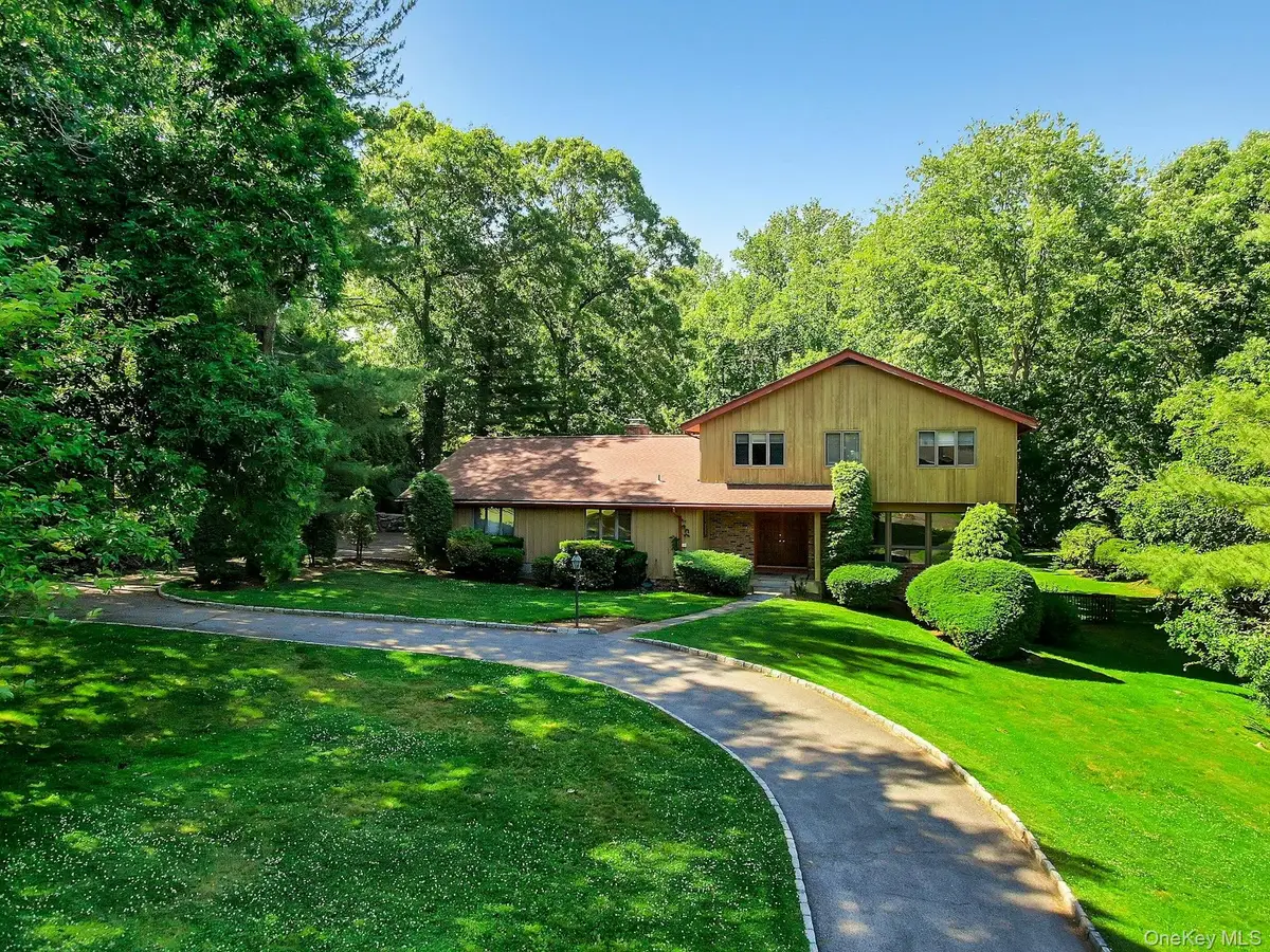 34 Century Trail, Harrison, NY 10528 - #1