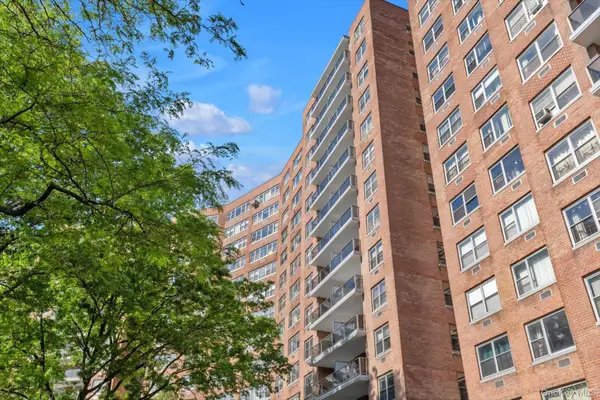 61-20 Grand Central Parkway #A208, Forest Hills, NY 11375