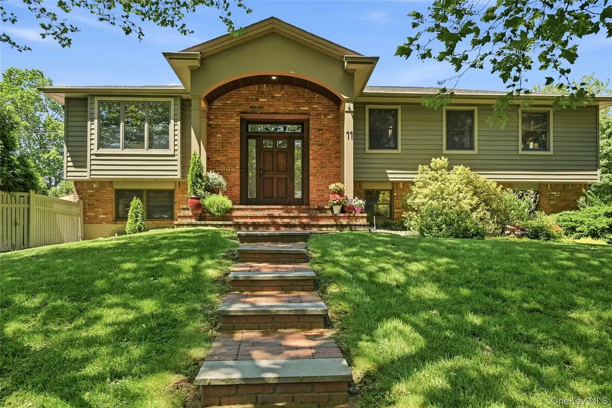 11 Rockrose Lane, East Northport, NY 11731 - #1