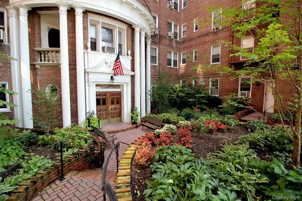 118-11 84th Avenue #503, Kew Gardens, NY 11415