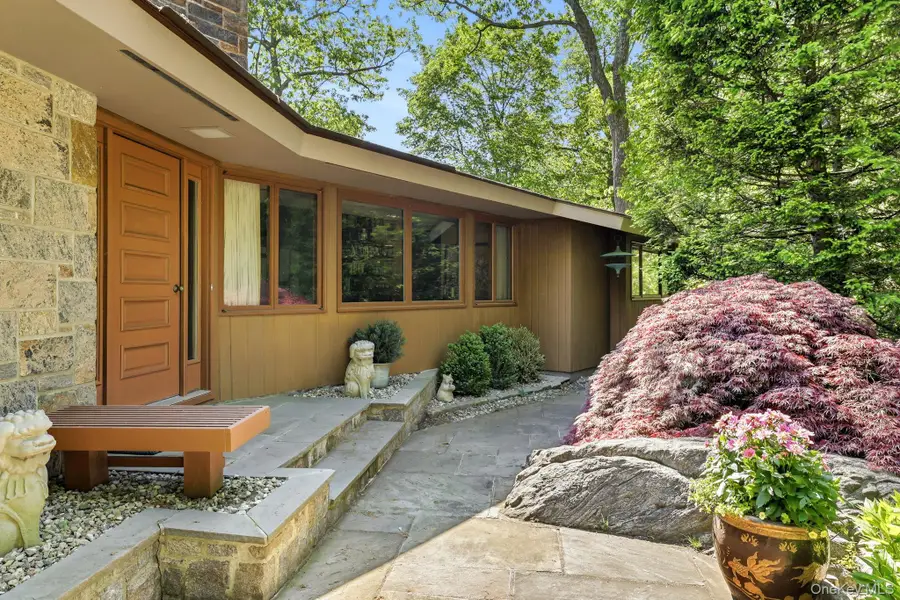 12 Tallwoods Road, Armonk, NY 10504 - #2