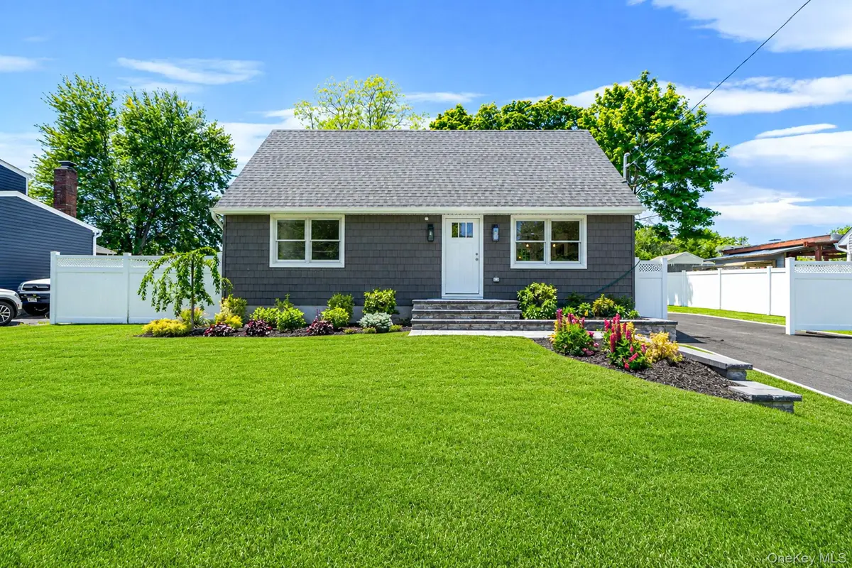14 Reizen Avenue, Centereach, NY 11720 - #1