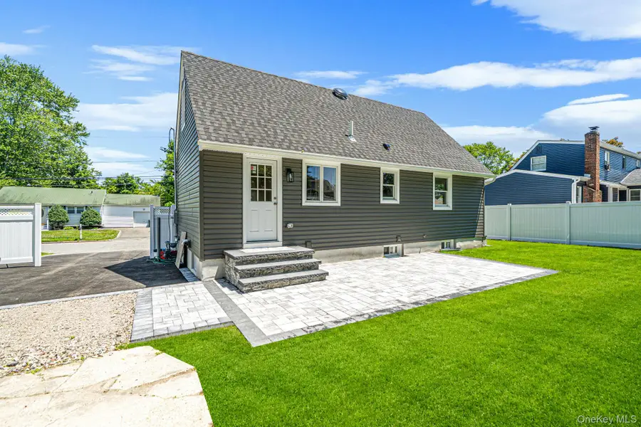 14 Reizen Avenue, Centereach, NY 11720 - #3