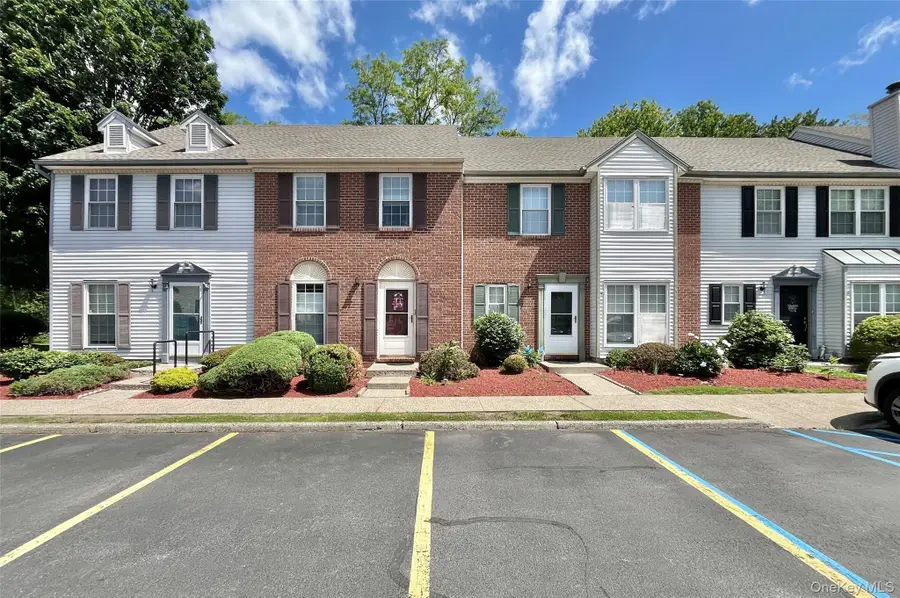 57 Yorkshire Terrace, Washingtonville, NY 10992 - #3