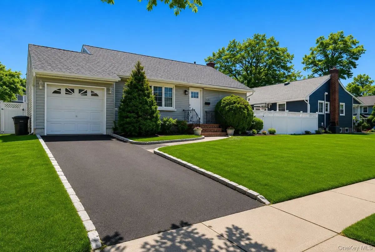 1829 Hannington Avenue, Wantagh, NY 11793 - #1