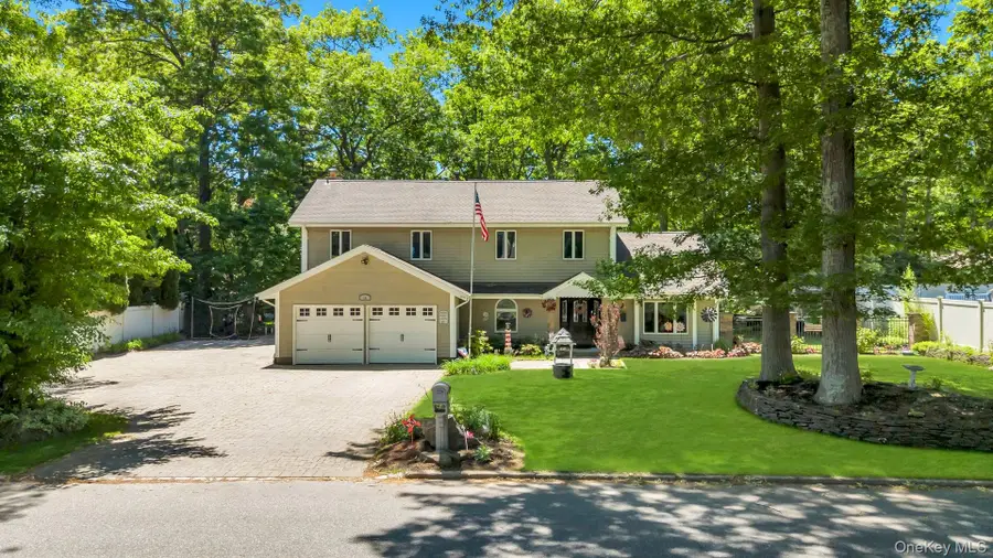 14 Russet Lane, Lake Grove, NY 11755 - #2