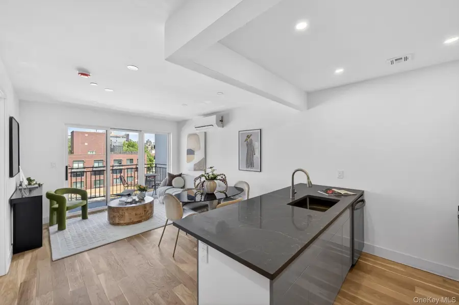 31-65 14th Street #3F, Astoria, NY 11106 - #2