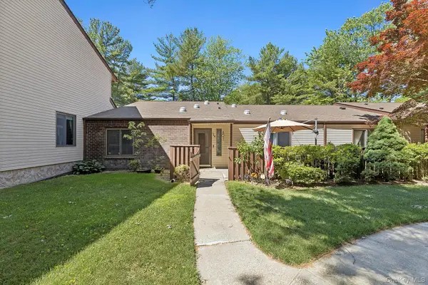 364 Woodland Court, Coram, NY 11727