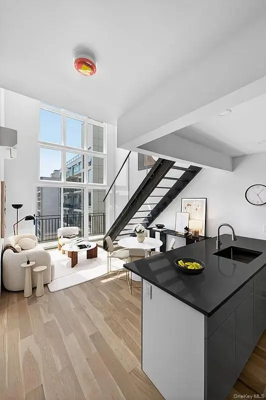 31-65 14th Street #PHB, Astoria, NY 11106 - #3