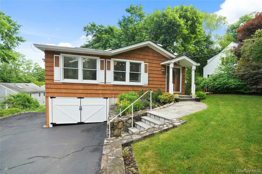 61 Ridgewood Drive, Pleasantville, NY 10570 - #2
