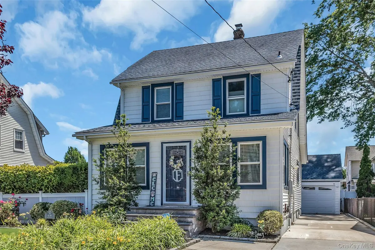 638 6th Avenue, New Hyde Park, NY 11040 - #1