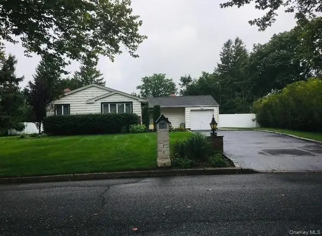 11 Darien Place, East Northport, NY 11731 - #1