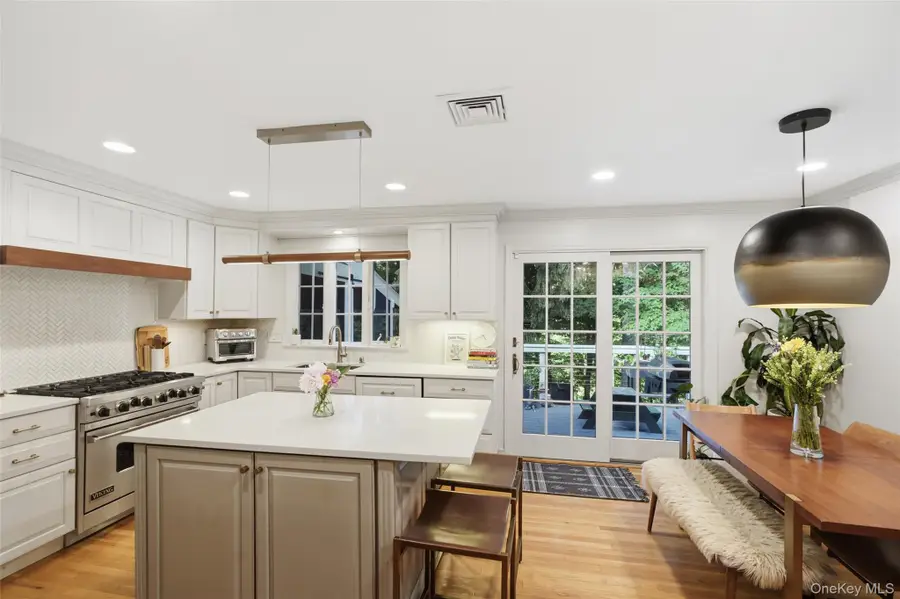 5 Diane Court, Katonah, NY 10536 - #3